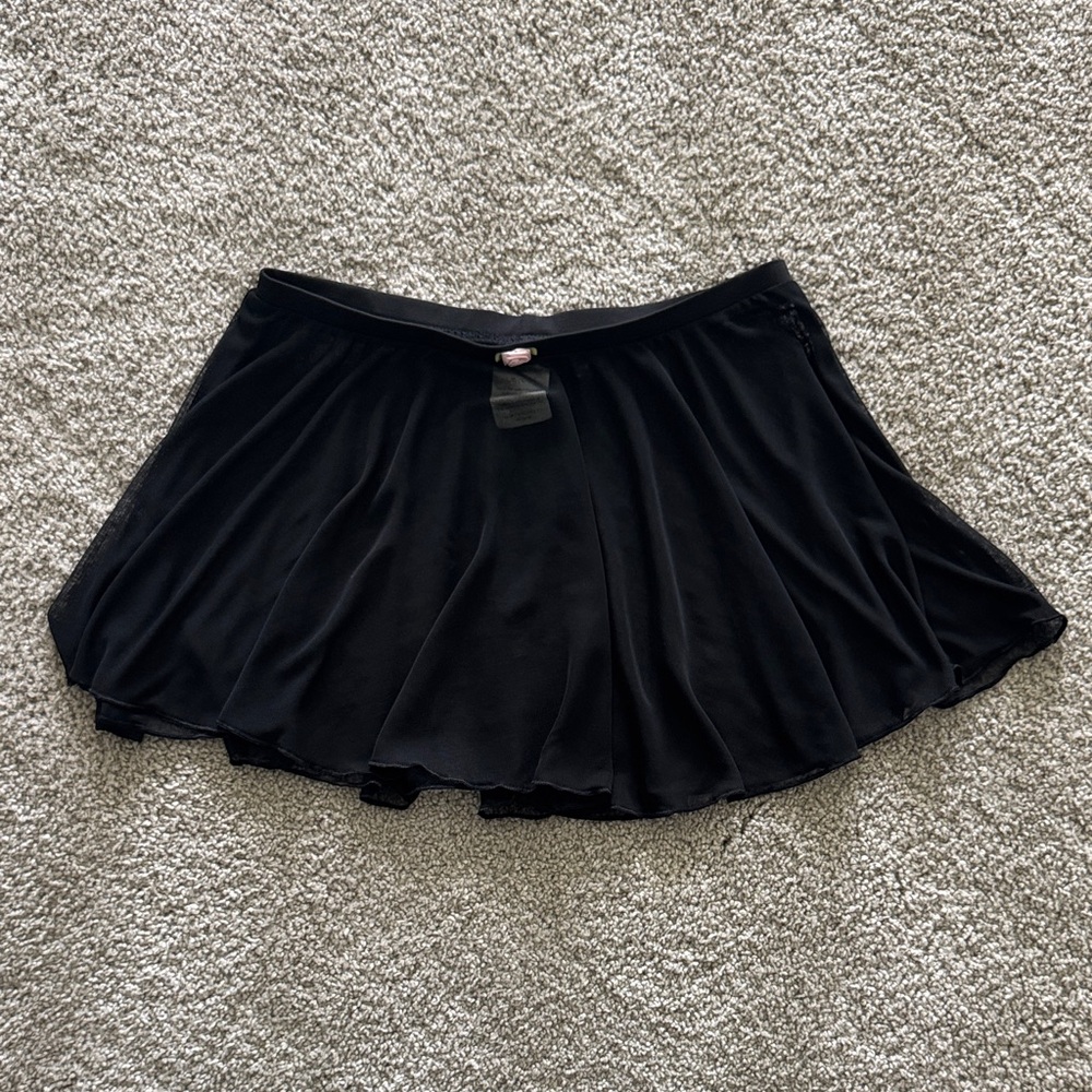 Danskin Now Dance skirt